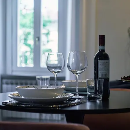 Chiclife Sarona Shenkin - Borgo Santa Caterina & Museum Bergamo